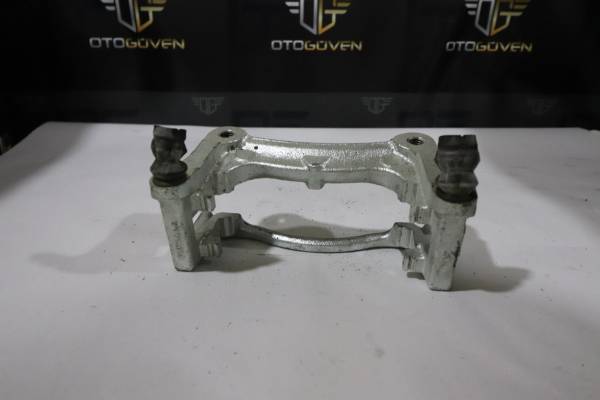 FORD CUSTOM 310 S 100 PS ÇIKMA PARÇA TRANSİT V363 ARKA MERKEZ AYAĞI